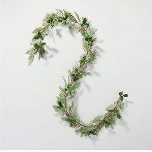 12’ Hearth & Hand Magnolia Cedar & Magnolia Leaf Winterberries Christmas Garland
